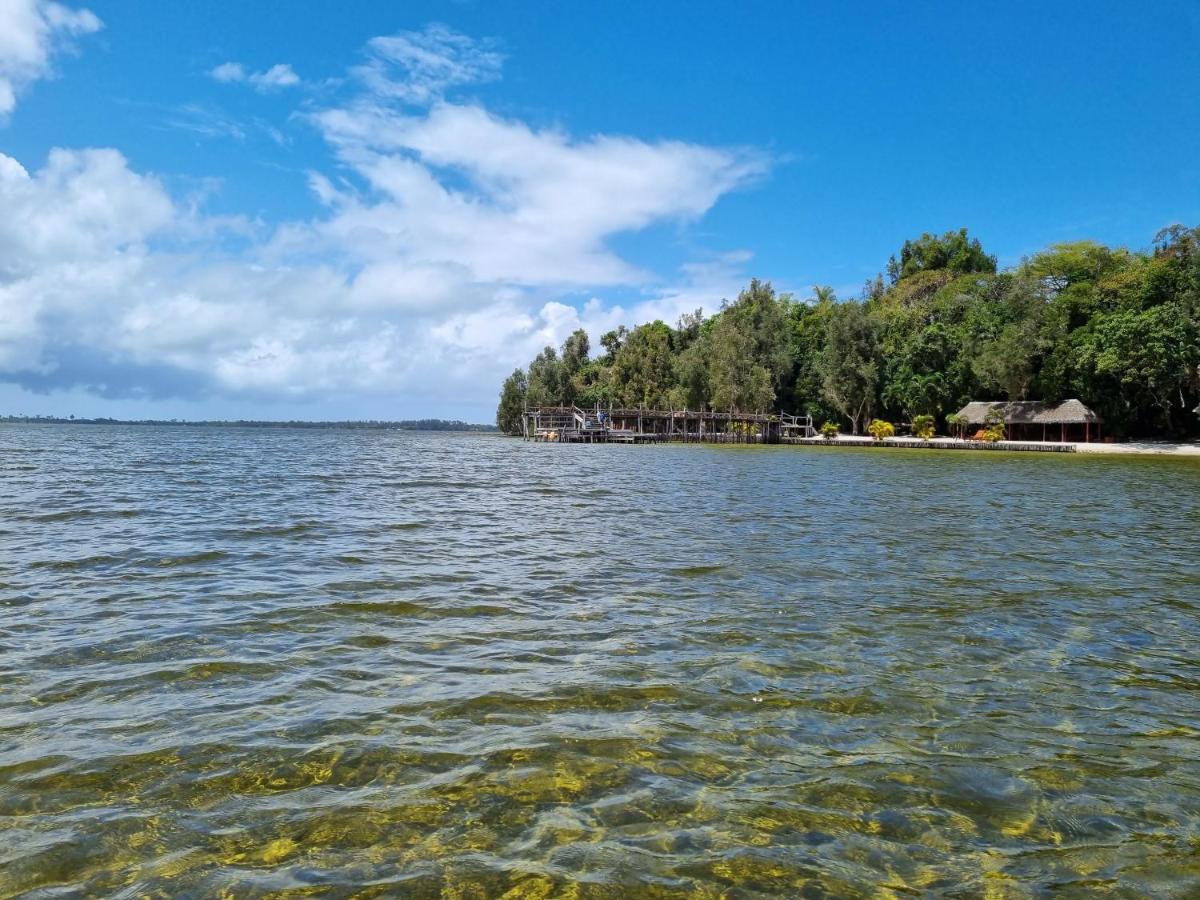 Les Acacias Bungalows Manambolo Kültér fotó