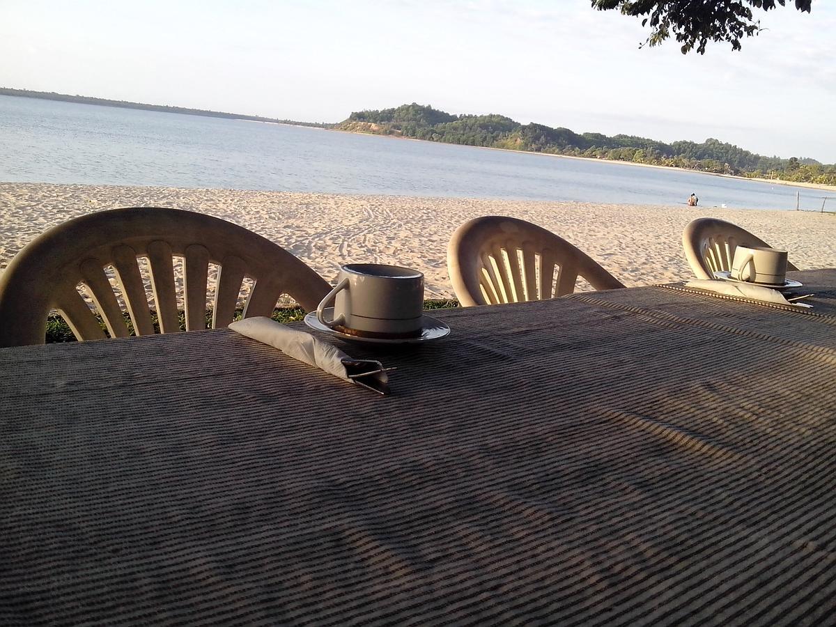 Les Acacias Bungalows Manambolo Kültér fotó