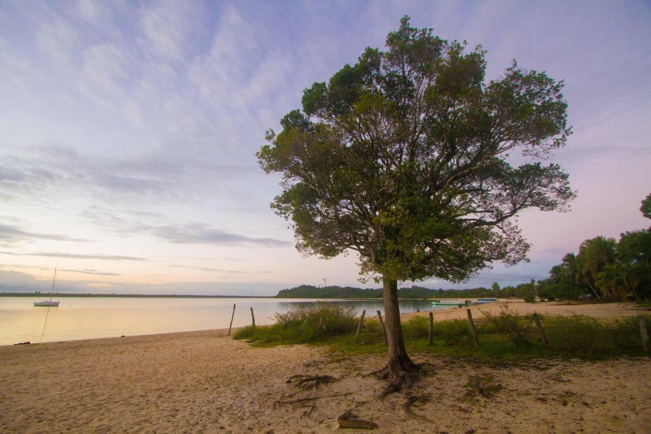 Les Acacias Bungalows Manambolo Kültér fotó