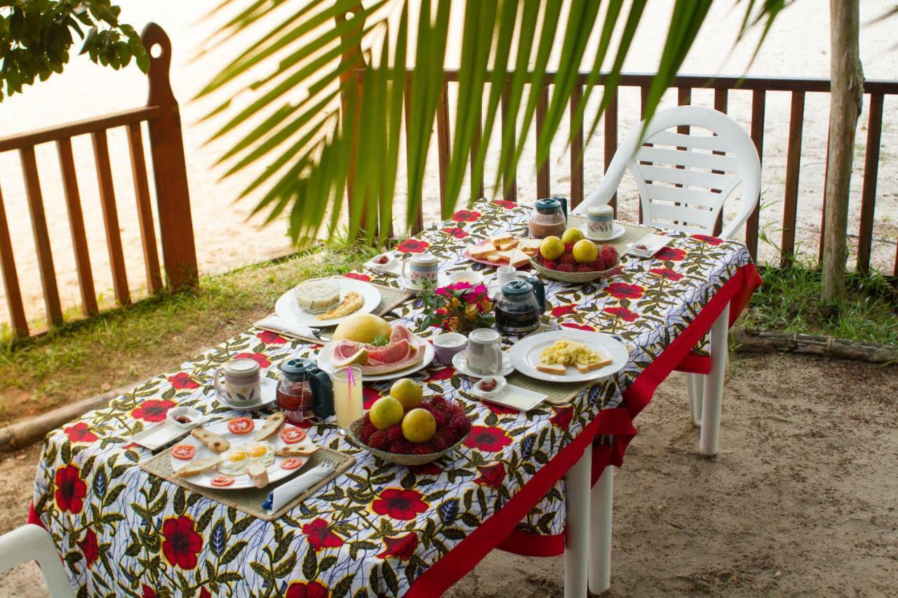Les Acacias Bungalows Manambolo Kültér fotó